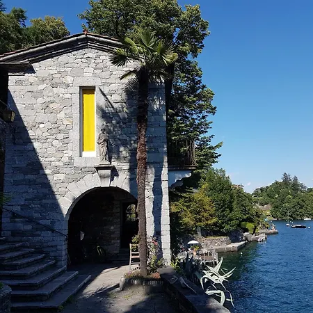 Seefront In - Maggiore, Ticino *