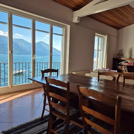 Seefront In - Maggiore, Ticino *