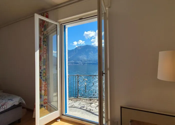 Seefront In - Maggiore, Ticino Villa